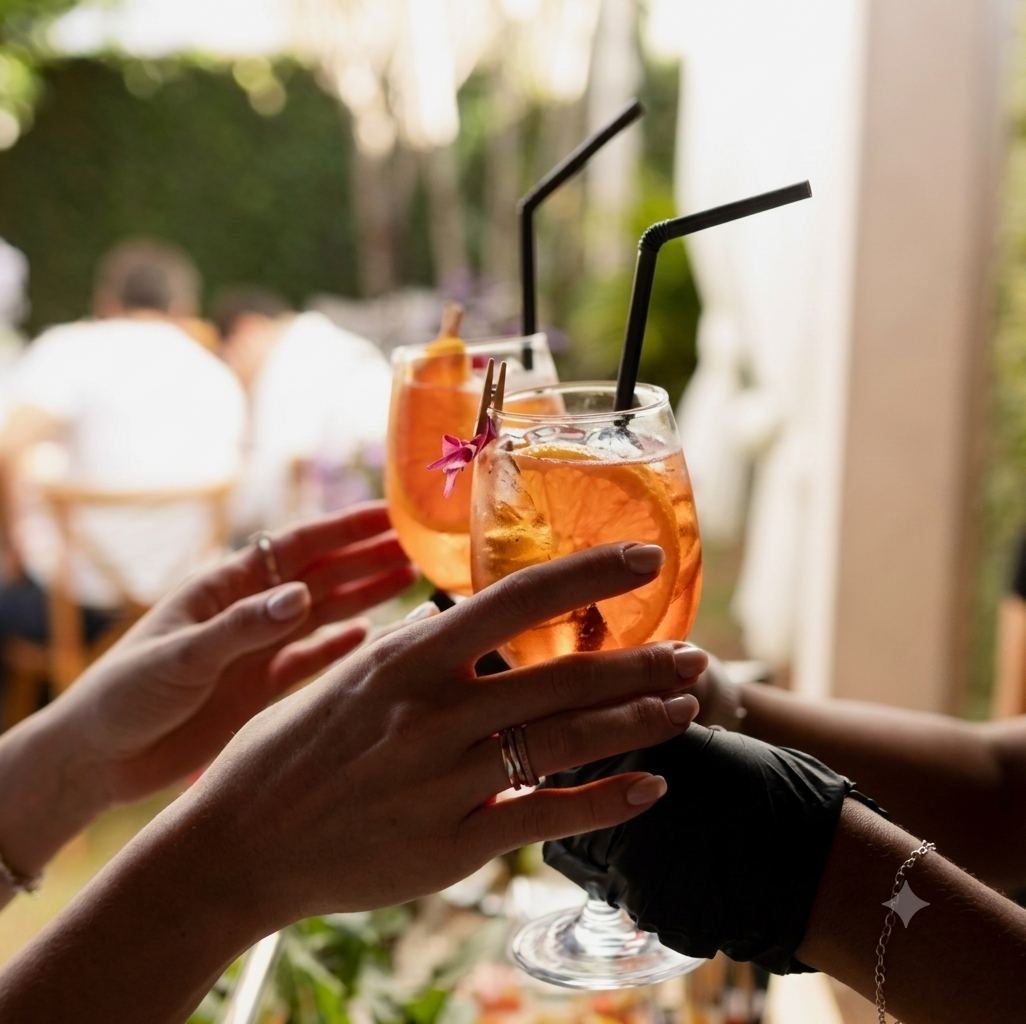 Cóctel de bienvenida - Posada Villa Taormina