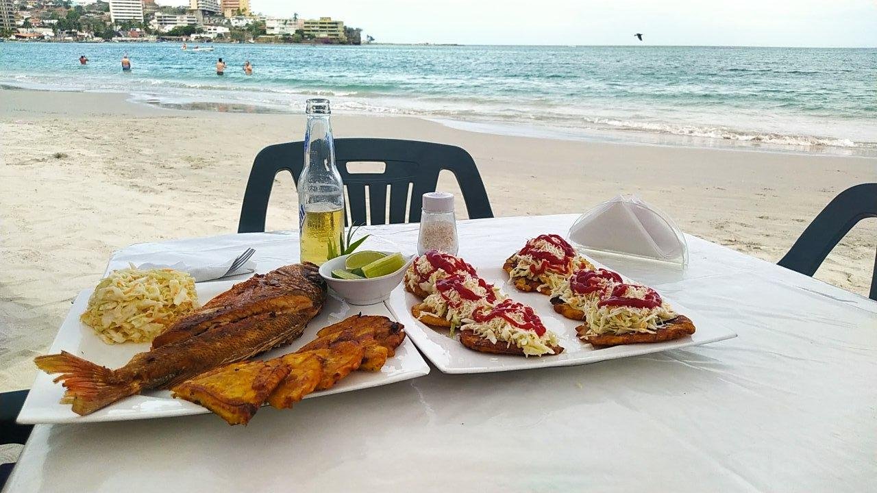 Gastronomía frente al mar - Posada Villa Taormina