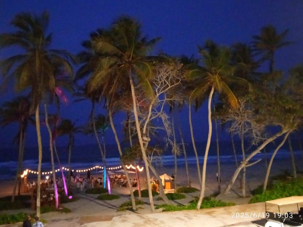 Playa El Agua de noche - Posada Villa Taormina
